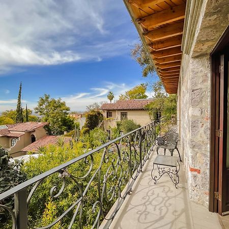 Bed and Breakfast Casa Liza Альенде Экстерьер фото