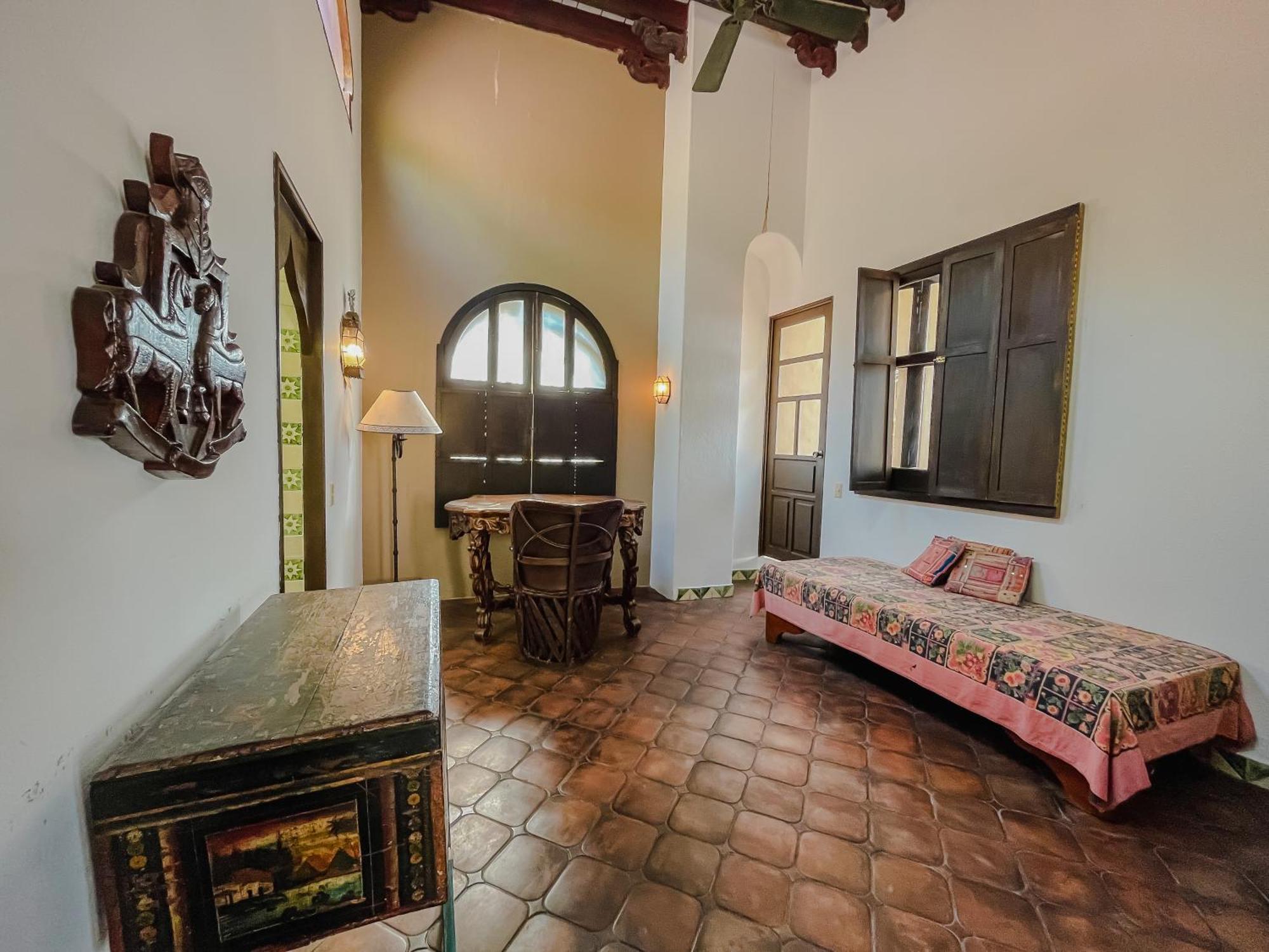 Bed and Breakfast Casa Liza Альенде Экстерьер фото