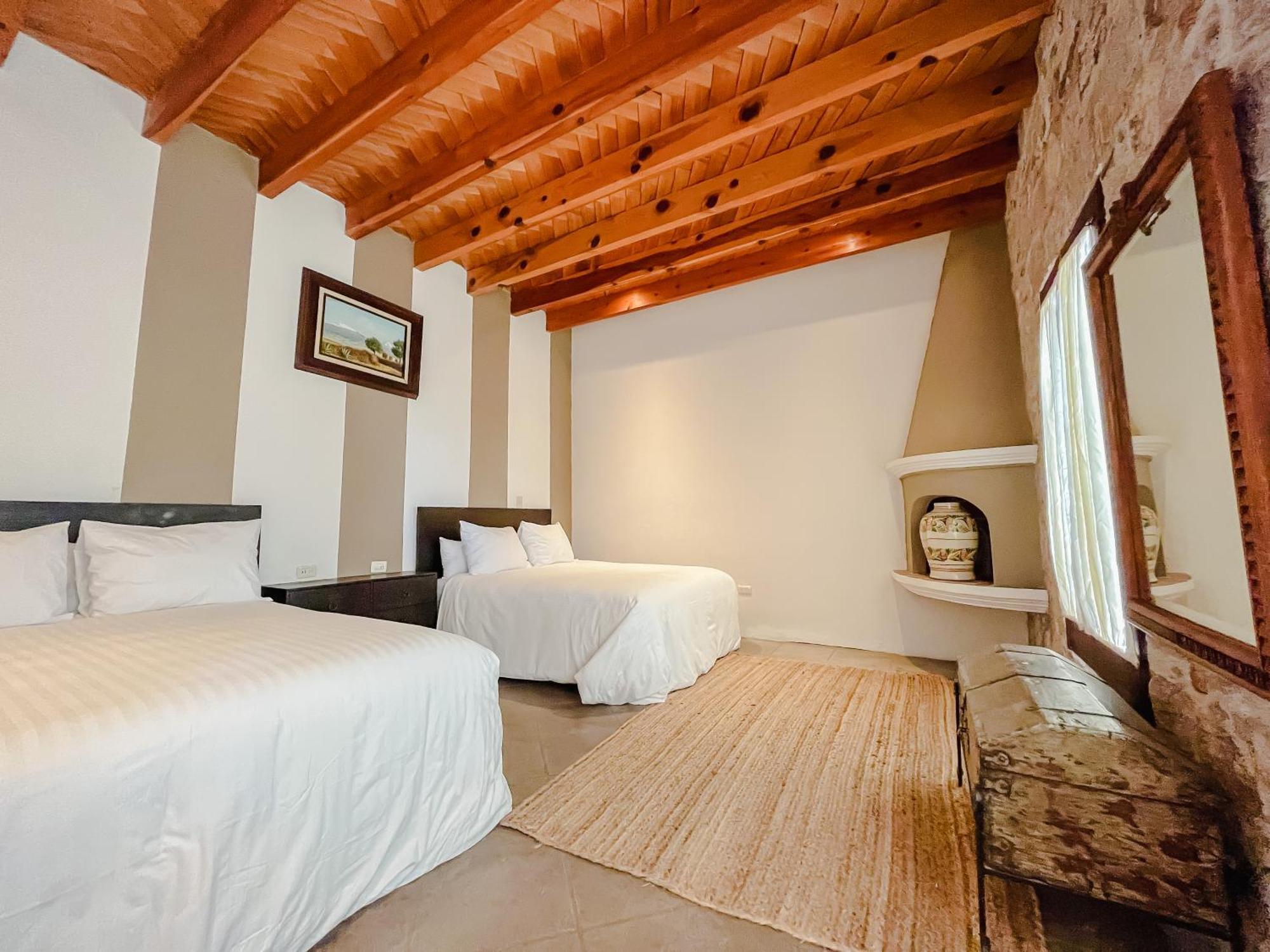 Bed and Breakfast Casa Liza Альенде Экстерьер фото