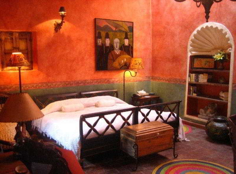 Bed and Breakfast Casa Liza Альенде Экстерьер фото