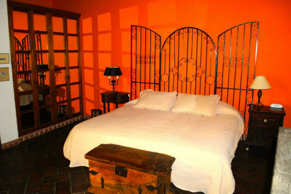 Bed and Breakfast Casa Liza Альенде Экстерьер фото